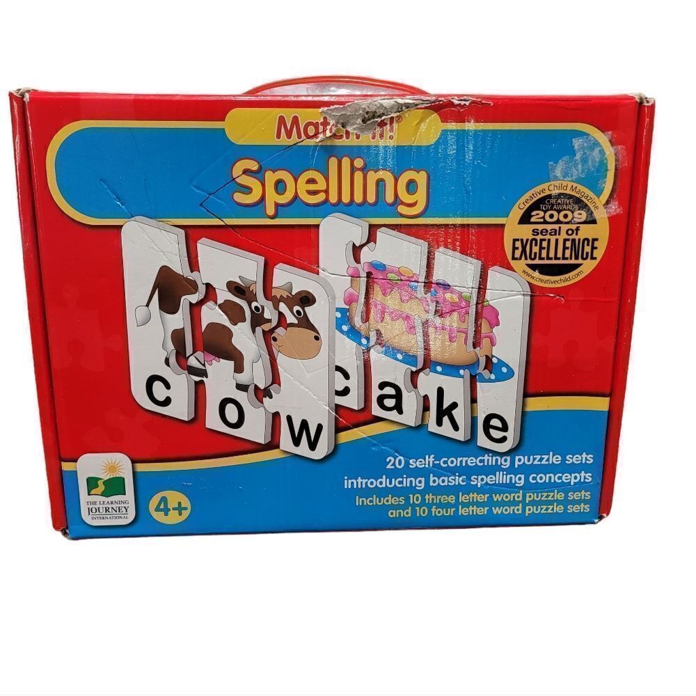Self correcting spelling puzzle game